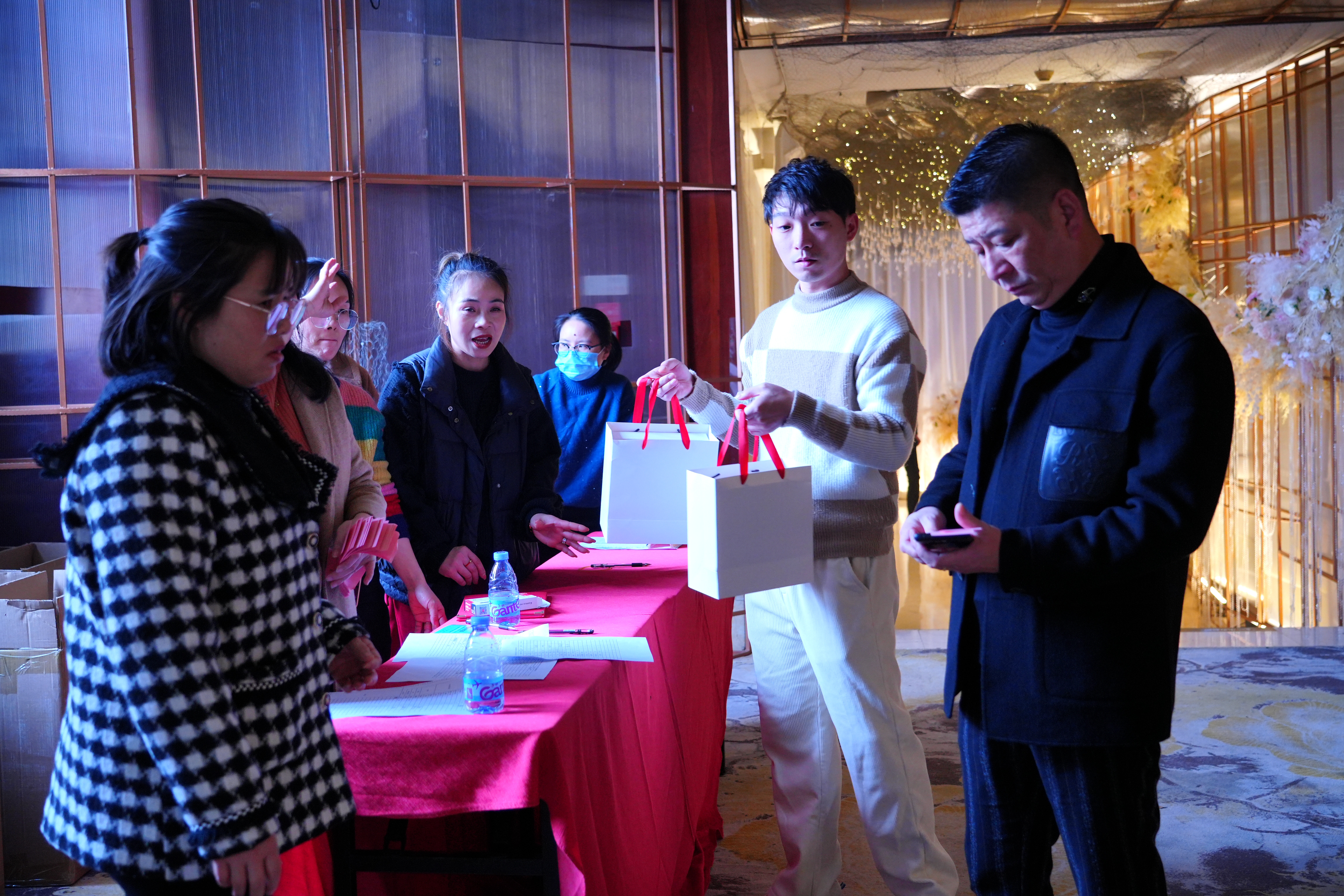 嘉宾入场 嘉宾入场